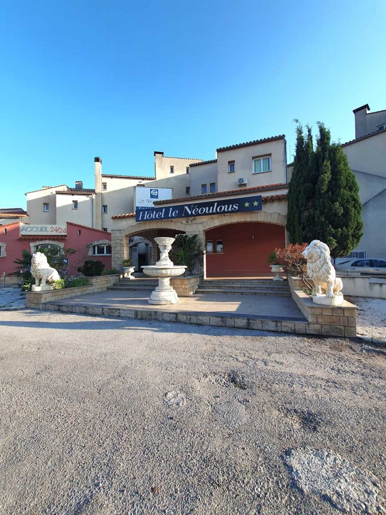 Hotel Le Neoulous 768x1024