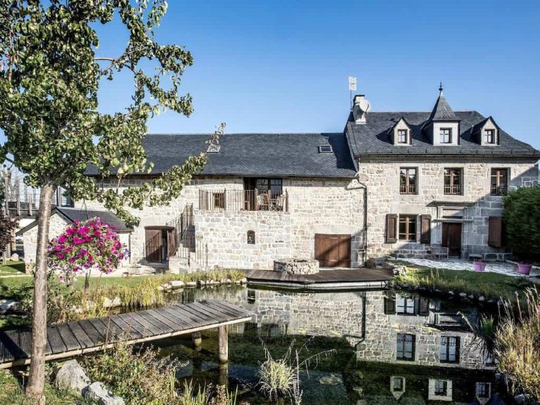 Logis Hotel Brunel le Rocher Blanc 768x576