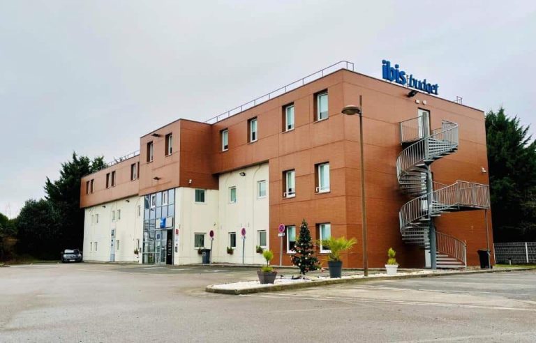 ibis budget Roye  768x492