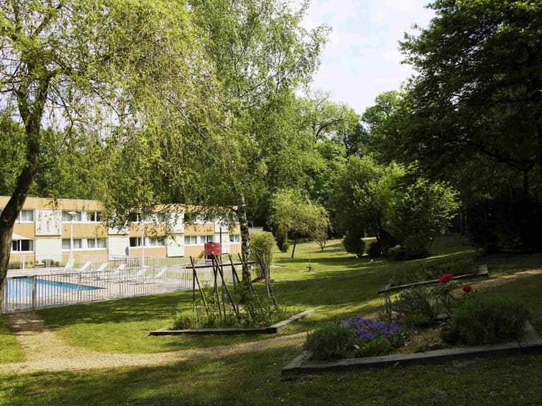 0433 sl 02 p 2048x15361 768x576