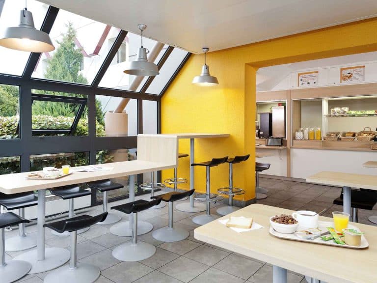 2327 sl 00 p 2048x15361 768x576