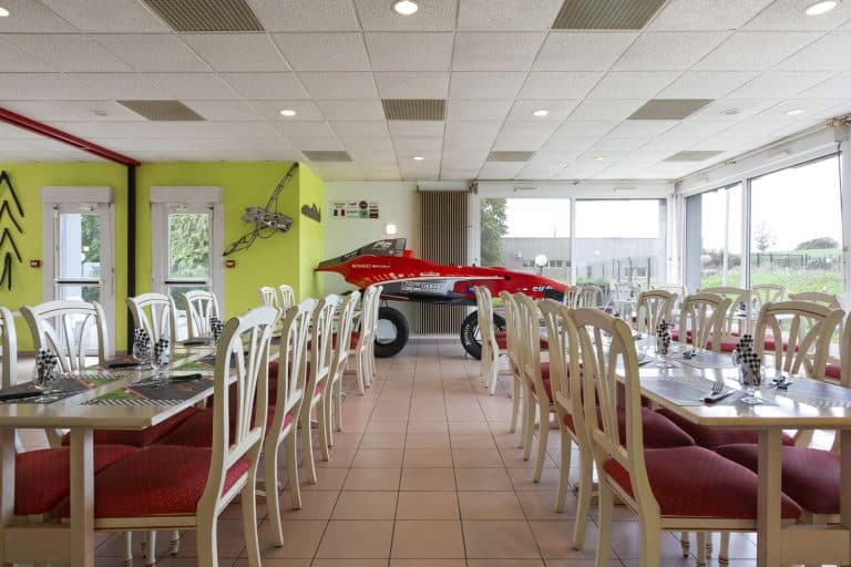 77947489 XXL 768x512