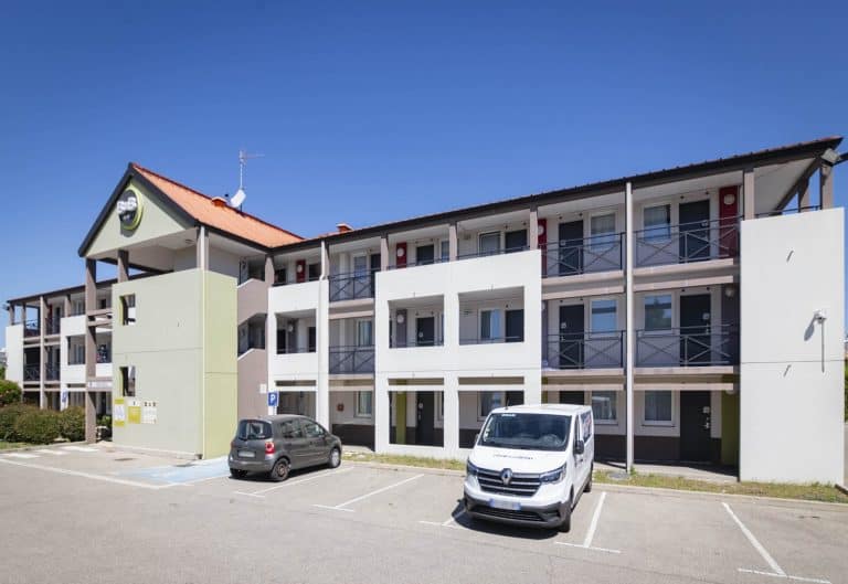 BB HOTEL Avignon 1 768x529