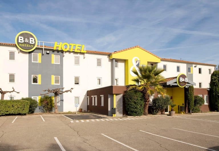 hotel avignon 2 0571 exterior 31876 01 768x530