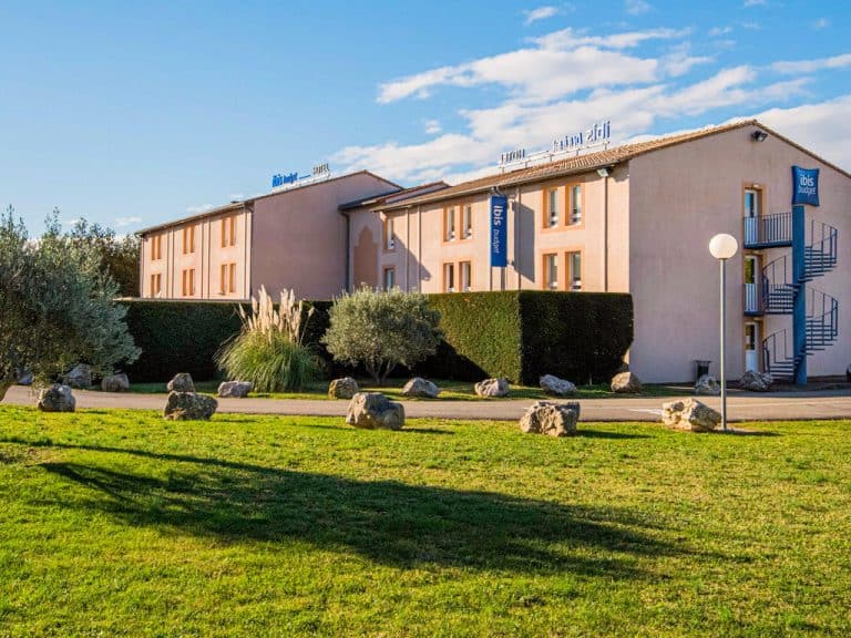 ibis budget Bollene 768x576