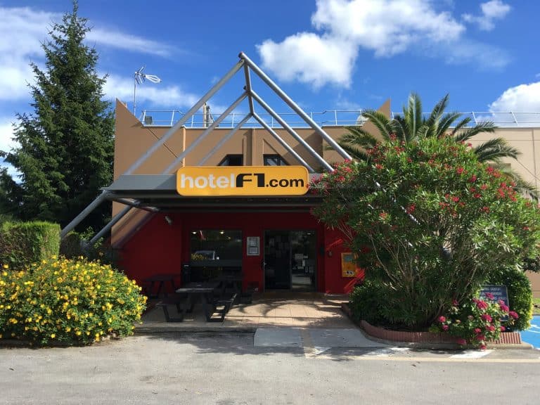 hotelF1 Bayonne 768x576